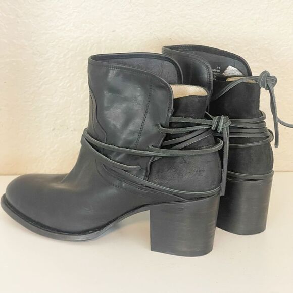 Freebird Casey black leather Ankle Boots. 11. NWT - Picture 5 of 15